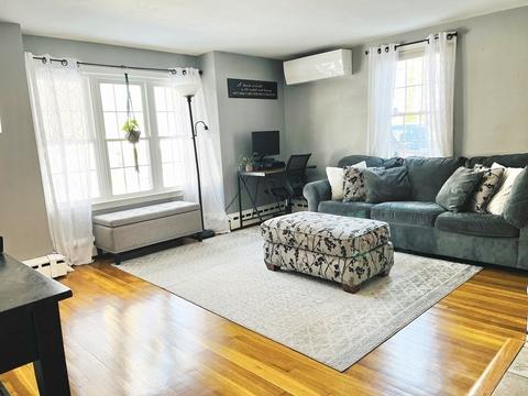 45 Sunrise Ter, Springfield, MA 01109 photo 8