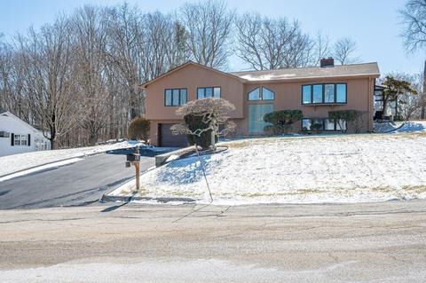 2 Lerner Dr, Dudley, MA 01571 photo 6