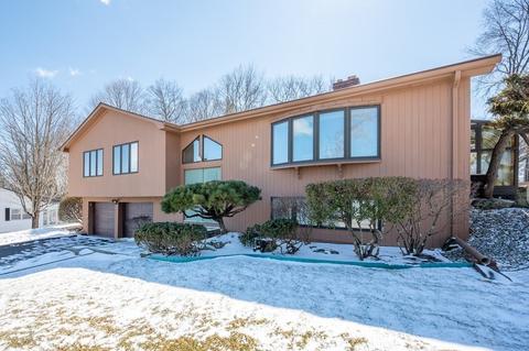 2 Lerner Dr, Dudley, MA 01571 photo 2