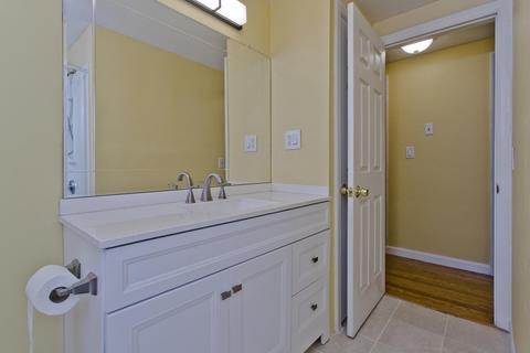 14 Acrebrook Rd, Springfield, MA 01129 photo 17