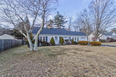 14 Acrebrook Rd, Springfield, MA 01129 photo 3