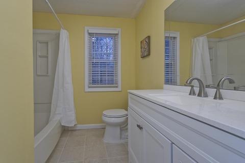14 Acrebrook Rd, Springfield, MA 01129 photo 16
