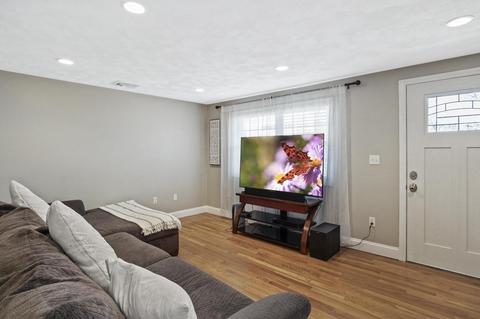 25 Cornell Rd, Beverly, MA 01915 photo 4