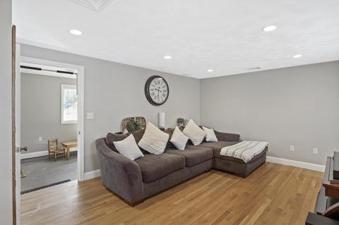 25 Cornell Rd, Beverly, MA 01915 photo 3