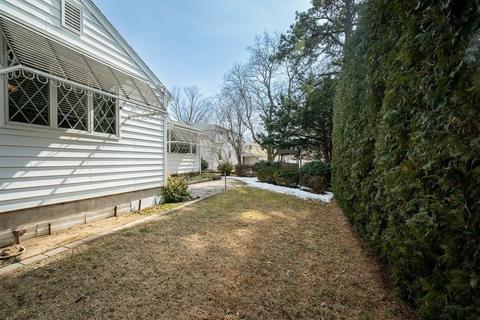 46 Old Brook Rd, Springfield, MA 01118 photo 36