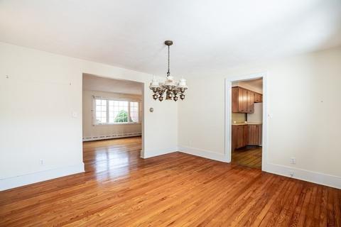 46 Old Brook Rd, Springfield, MA 01118 photo 8