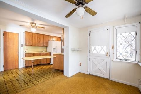 46 Old Brook Rd, Springfield, MA 01118 photo 12