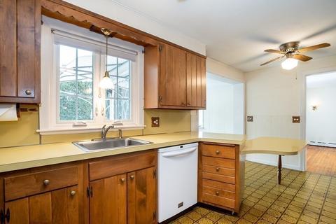 46 Old Brook Rd, Springfield, MA 01118 photo 17