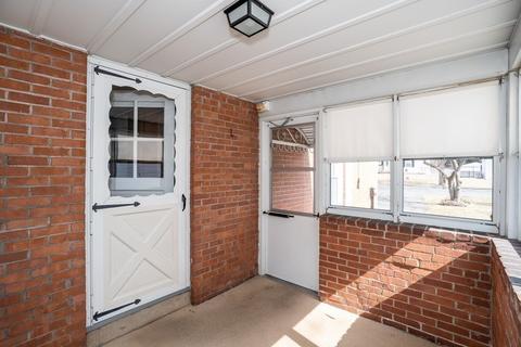 46 Old Brook Rd, Springfield, MA 01118 photo 41