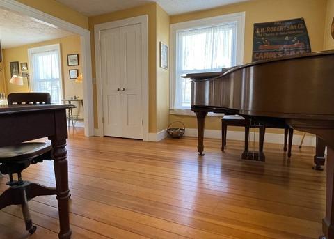 40 Keyes St, Northampton, MA 01062 photo 11