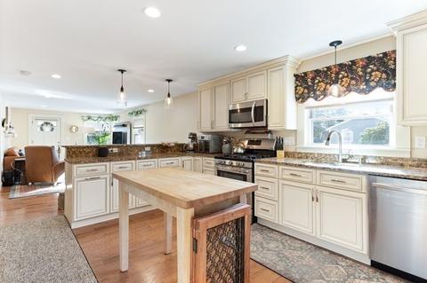 55 Swifts Beach Rd, Wareham, MA 02571 photo 9