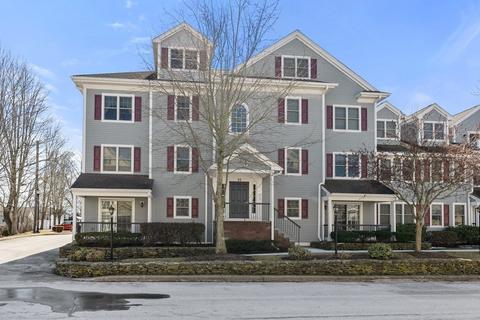 20 Maple St #B, Canton, MA 02021 photo 1