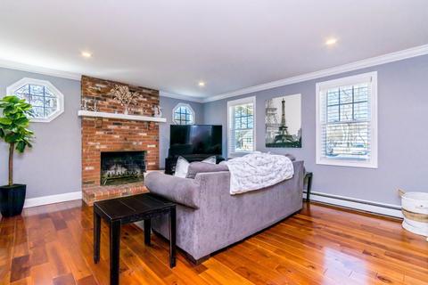 25 Devonshire Dr, Mashpee, MA 02649 photo 3