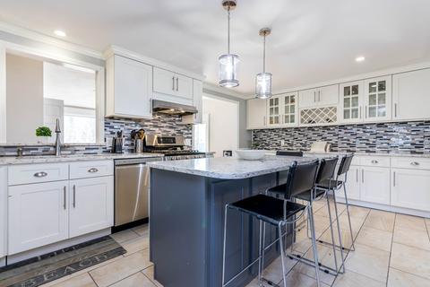 25 Devonshire Dr, Mashpee, MA 02649 photo 6