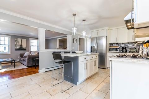 25 Devonshire Dr, Mashpee, MA 02649 photo 8