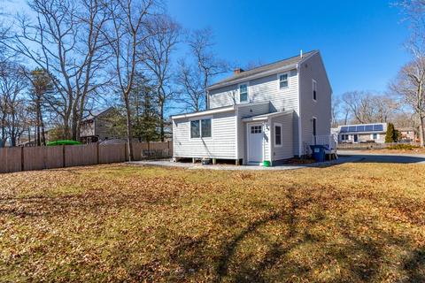 25 Devonshire Dr, Mashpee, MA 02649 photo 2
