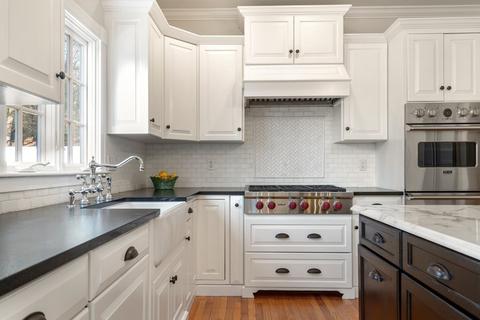 77 Monadnock Rd, Wellesley, MA 02482 photo 6