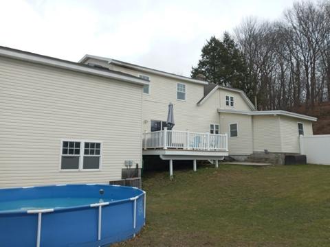 97 Ohio Ave, Chicopee, MA 01013 photo 4