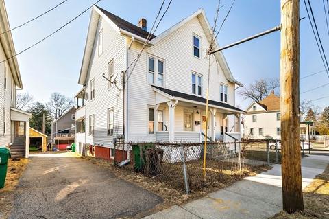 76 Muzzy St, Chicopee, MA 01020 photo 3