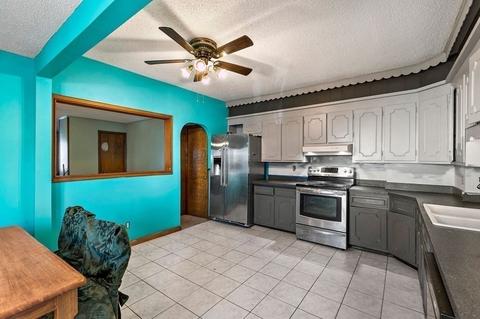 76 Muzzy St, Chicopee, MA 01020 photo 10
