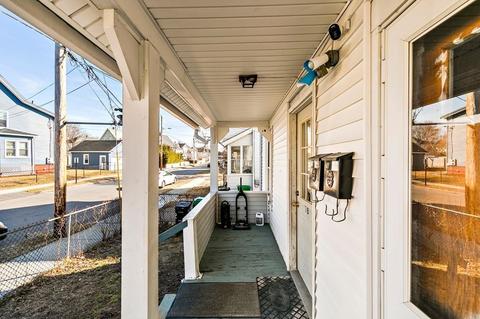 76 Muzzy St, Chicopee, MA 01020 photo 4