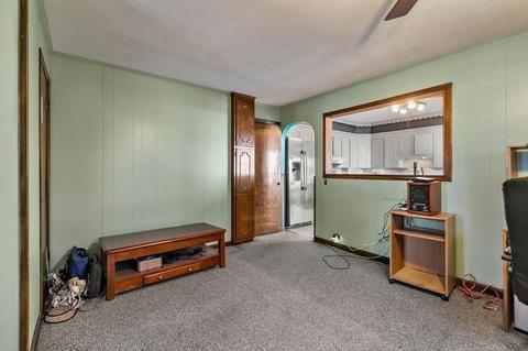 76 Muzzy St, Chicopee, MA 01020 photo 17