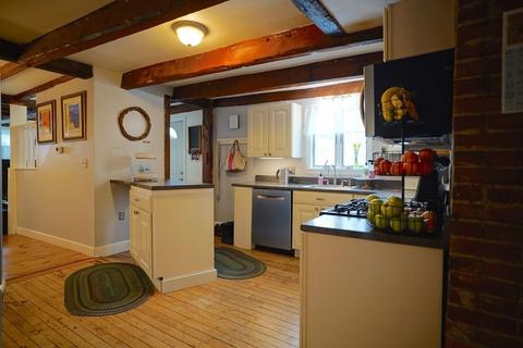 142 High St, Danvers, MA 01923 photo 3