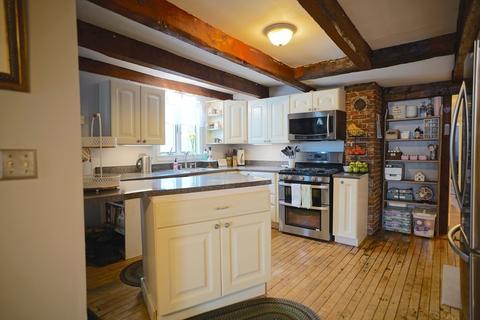 142 High St, Danvers, MA 01923 photo 4