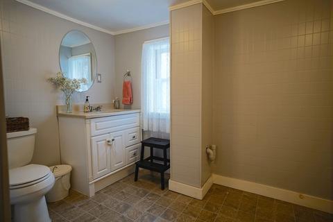 142 High St, Danvers, MA 01923 photo 13