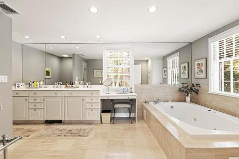 70 Windsor Rd, Needham, MA 02492 photo 18