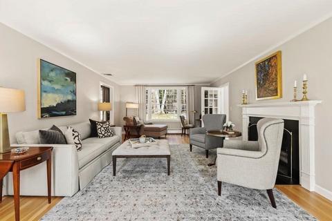 70 Windsor Rd, Needham, MA 02492 photo 5