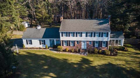 70 Windsor Rd, Needham, MA 02492 photo 2