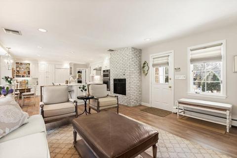 70 Windsor Rd, Needham, MA 02492 photo 13