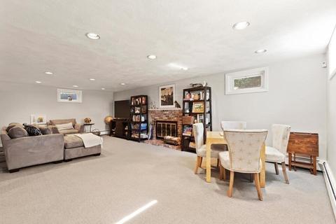 70 Windsor Rd, Needham, MA 02492 photo 25