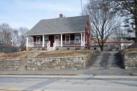 57 Lake St, Webster, MA 01570 photo 1
