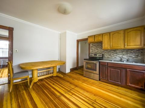 116 Hampden St, Chicopee, MA 01013 photo 8