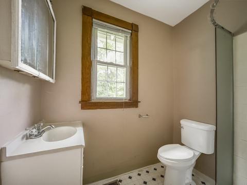 116 Hampden St, Chicopee, MA 01013 photo 10