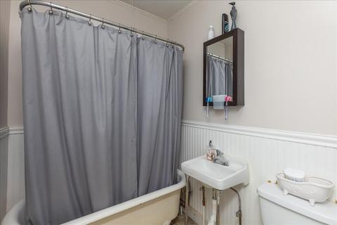 112 Exeter St, Lawrence, MA 01843 photo 30