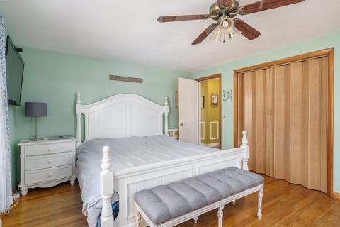106 Plain St, Easthampton, MA 01027 photo 14