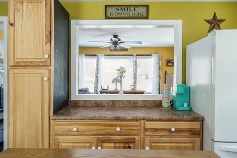 106 Plain St, Easthampton, MA 01027 photo 9