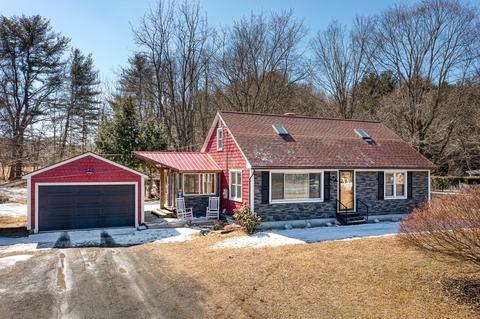 106 Plain St, Easthampton, MA 01027 photo 2