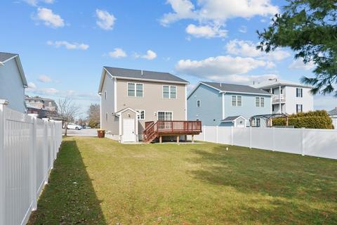 61 Bedard, Fall River, MA 02723 photo 36