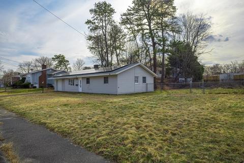 32 Mcdevitt Rd, Randolph, MA 02368 photo 3