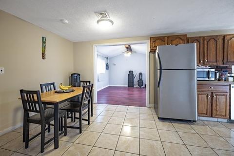 32 Mcdevitt Rd, Randolph, MA 02368 photo 9