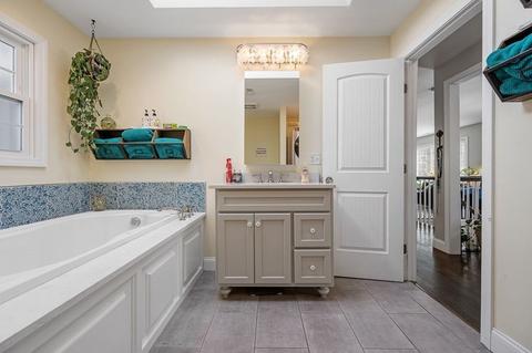 33 Colonial Rd, Sutton, MA 01590 photo 16