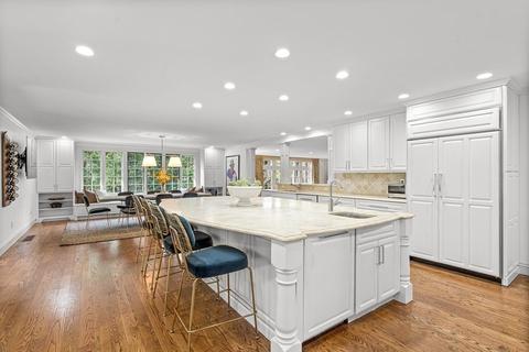 77 Cliff Rd, Wellesley, MA 02481 photo 5
