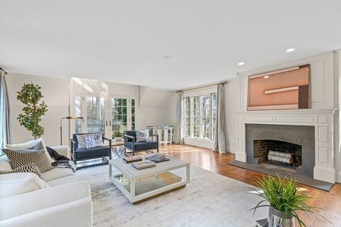 77 Cliff Rd, Wellesley, MA 02481 photo 17
