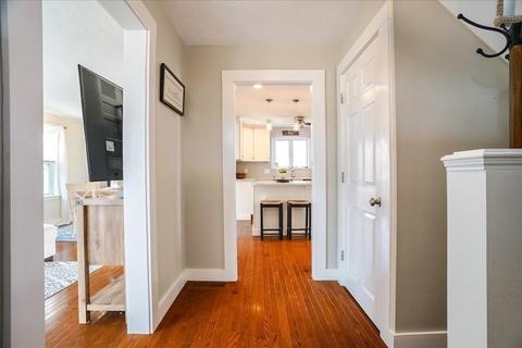 59 Lawrence St, Danvers, MA 01923 photo 4