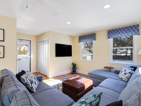 67 Washington Ave, Needham, MA 02492 photo 16