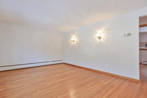 28 Plain, Upton, MA 01568 photo 4